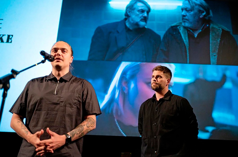 Producer Christian Norlyk (tv) og instruktør Lasse Lyskjær Noer (th) står i spidsen af det aarhusianske produktionsselskab Jalabert Production, som er nomineret til en Oscar med kortfilmen RIDDER LYKKE.